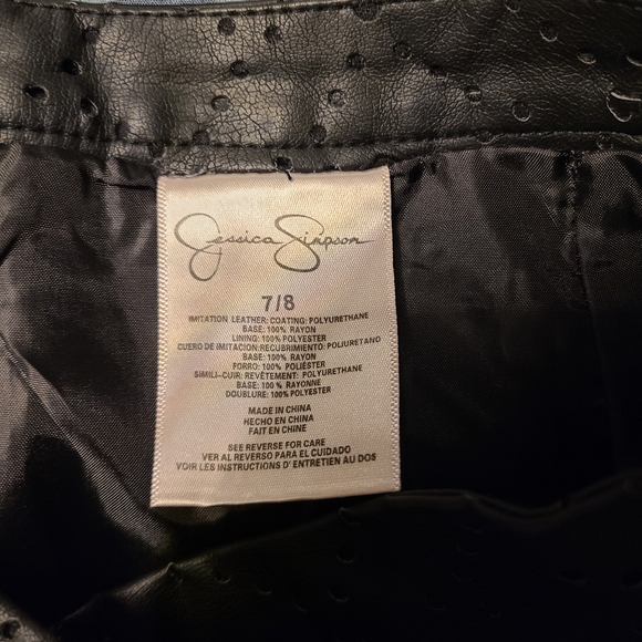 Black leather skirt - Picture 2 of 2